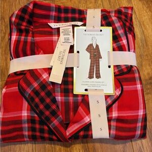 Victoria's Secret | Flannel Long Pajama Set | Red Plaid | Women’s size SMALL